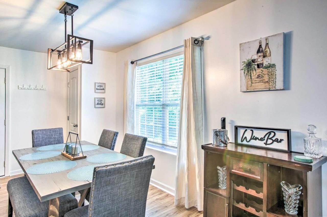 Charming Springfield Escape With Furnished Deck Exterior foto