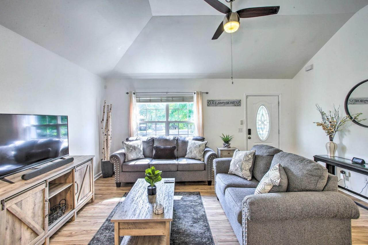 Charming Springfield Escape With Furnished Deck Exterior foto